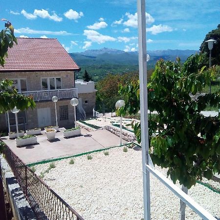 Apartman Matkovic Имотски Екстериор снимка