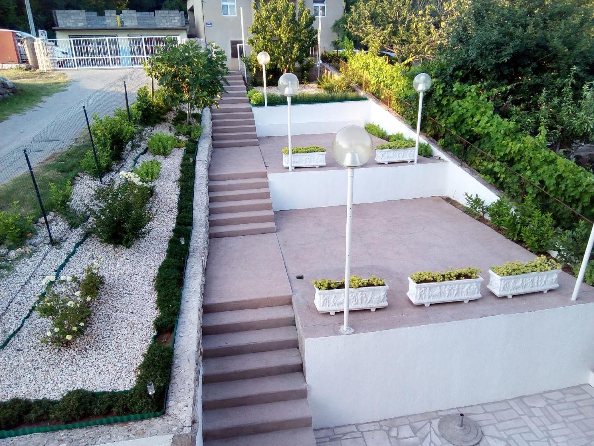 Apartman Matkovic Имотски Екстериор снимка