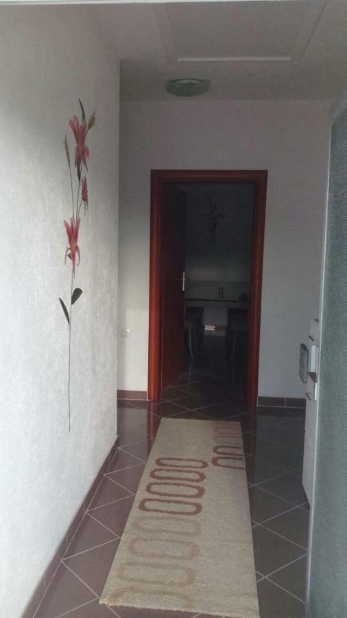 Apartman Matkovic Имотски Екстериор снимка