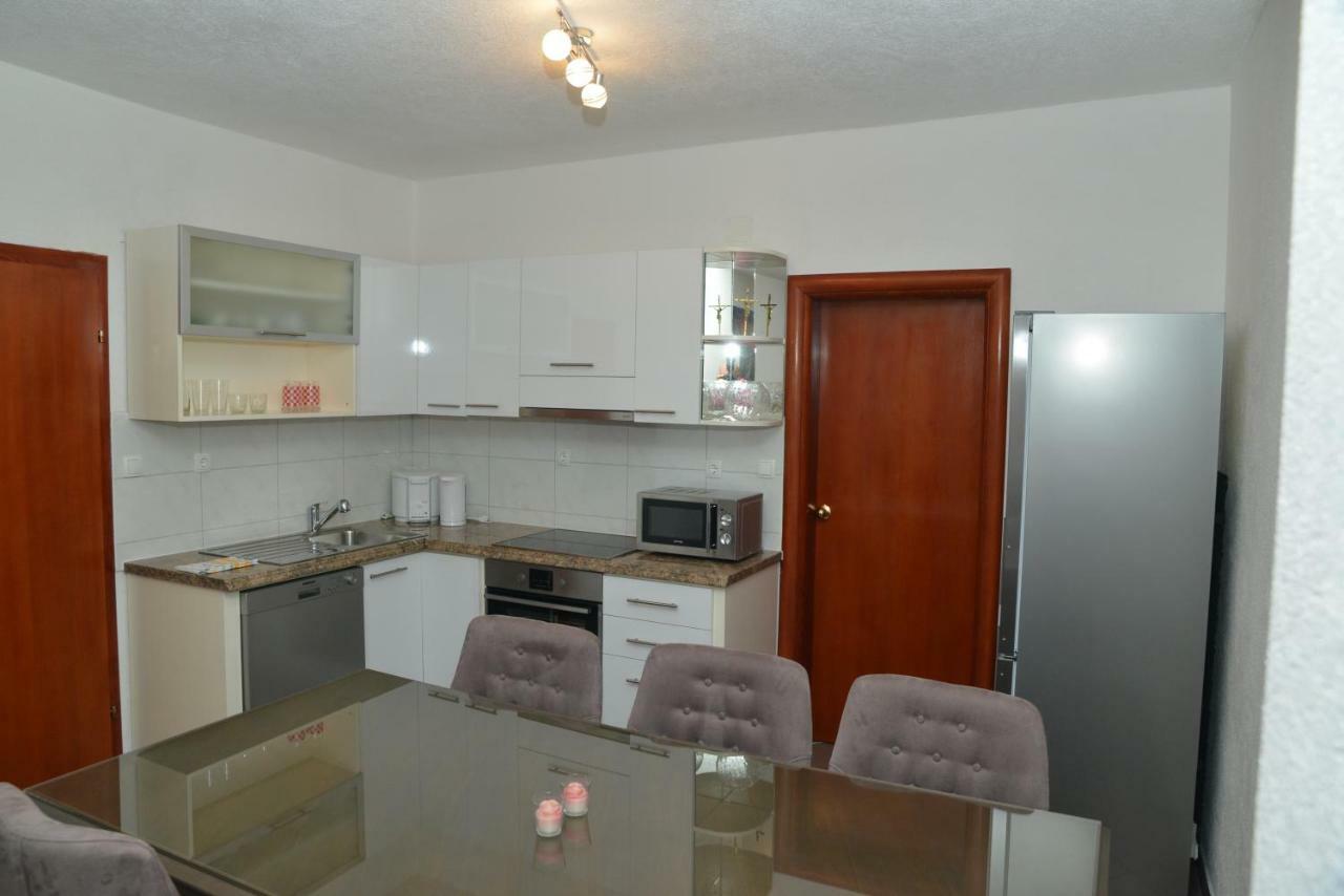 Apartman Matkovic Имотски Екстериор снимка