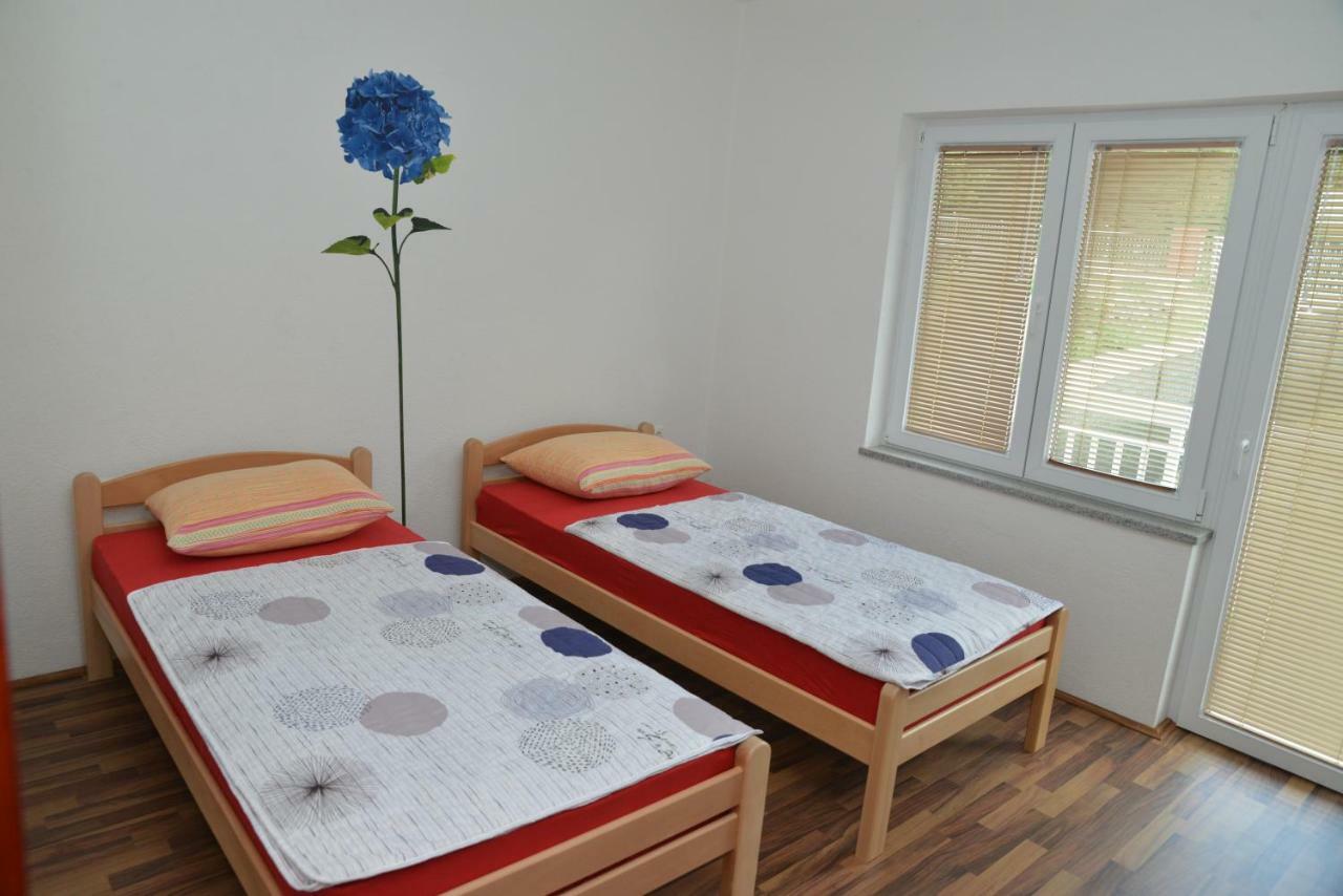 Apartman Matkovic Имотски Екстериор снимка