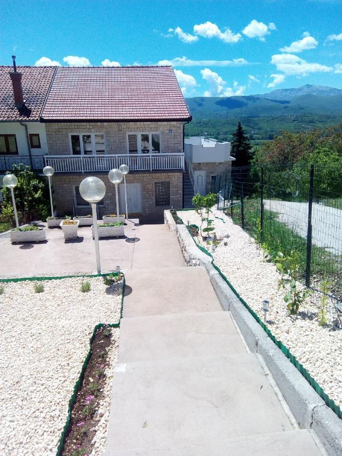 Apartman Matkovic Имотски Екстериор снимка